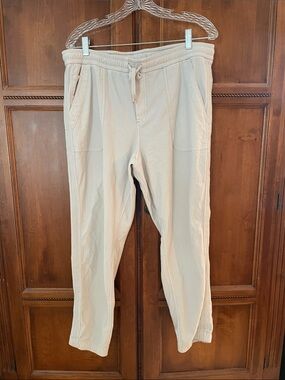 Athleta Cream Farallon Joggers, sz 14